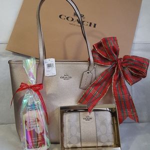 COACH CITY TOP TOTE + Matching Wristlet+ FREE Gift